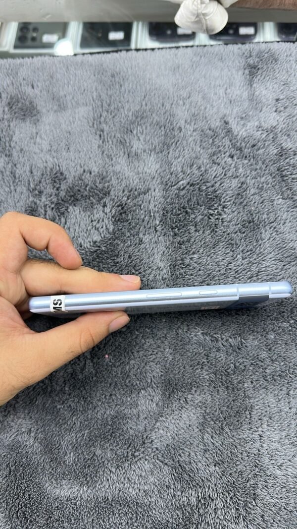 google pixel 7a 12-128gb - Image 4