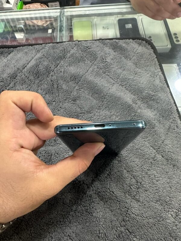 VIVO V30 12-256gb - Image 4