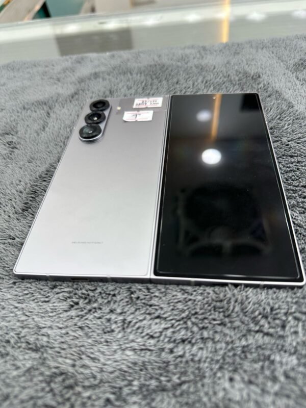 Samsung Galaxy Z Fold6 /12gb-256gb - Image 7