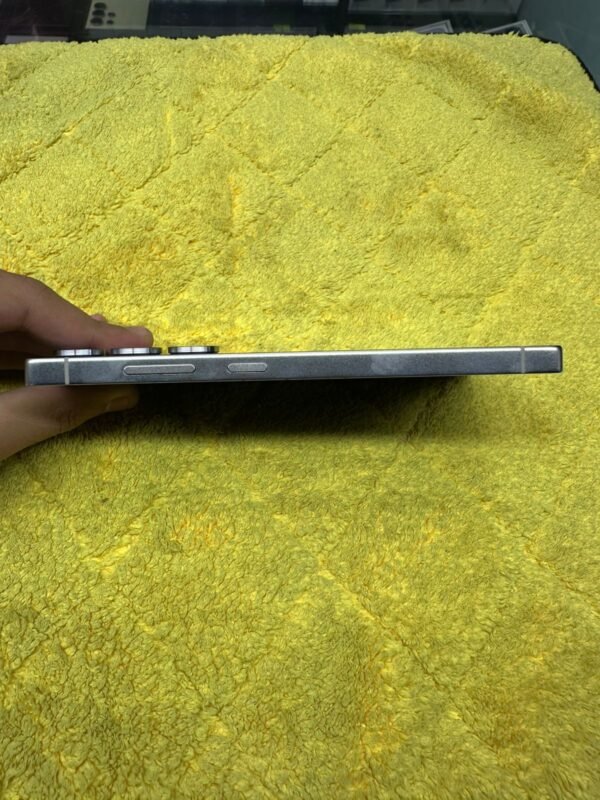 Samsung S25 Ultra | 12 / 256 Gb