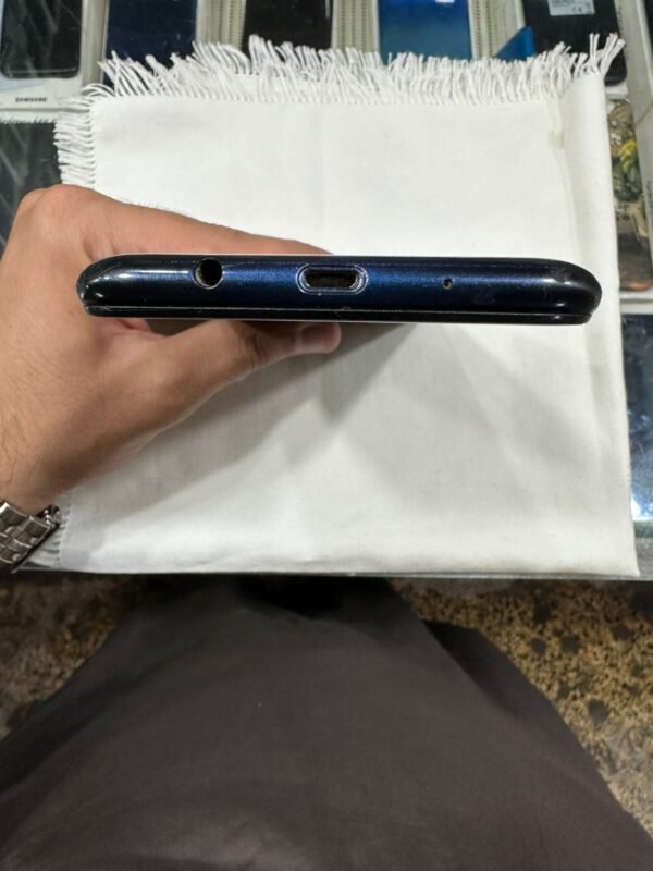 Tecno Pova | 6 / 128 Gb