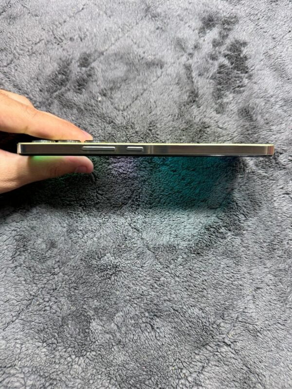 Vivo Y100 | 8 / 256 Gb