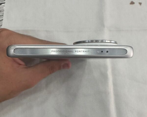 Vivo V40 | 12 / 256 Gb