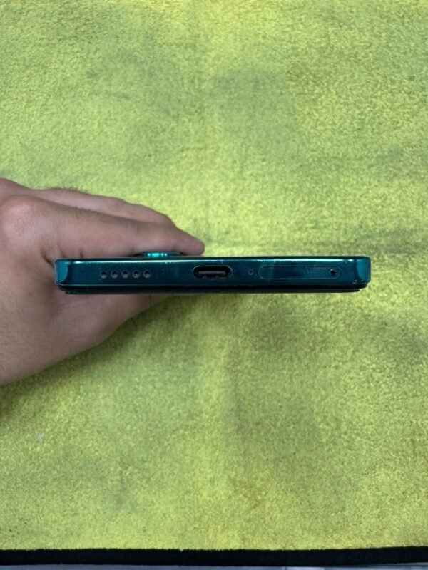 Vivo Y200 | 8 / 256 Gb