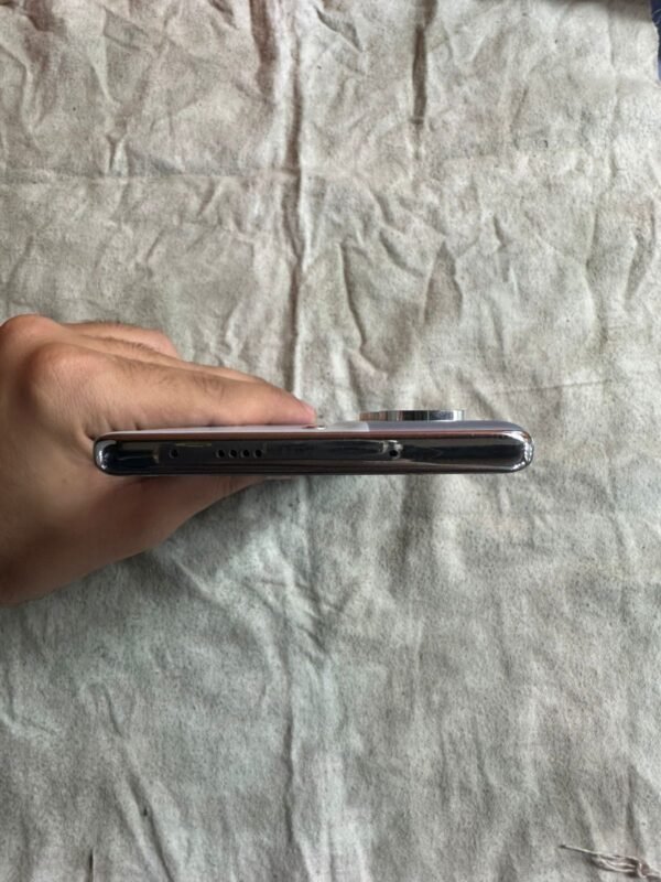 Tecno Camon 40 Pro | 8 / 256 Gb