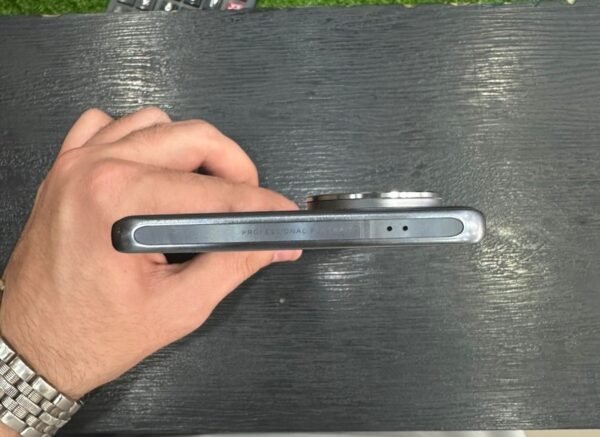 Vivo V40 | 12 / 256 Gb