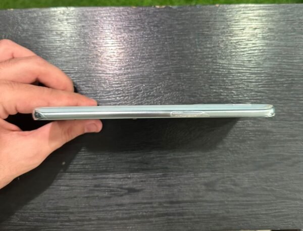 One Plus 10T | 16 / 256 GB