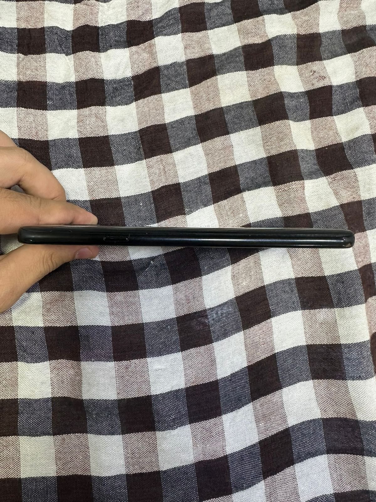 Samsung J4 | 2 / 16 GB