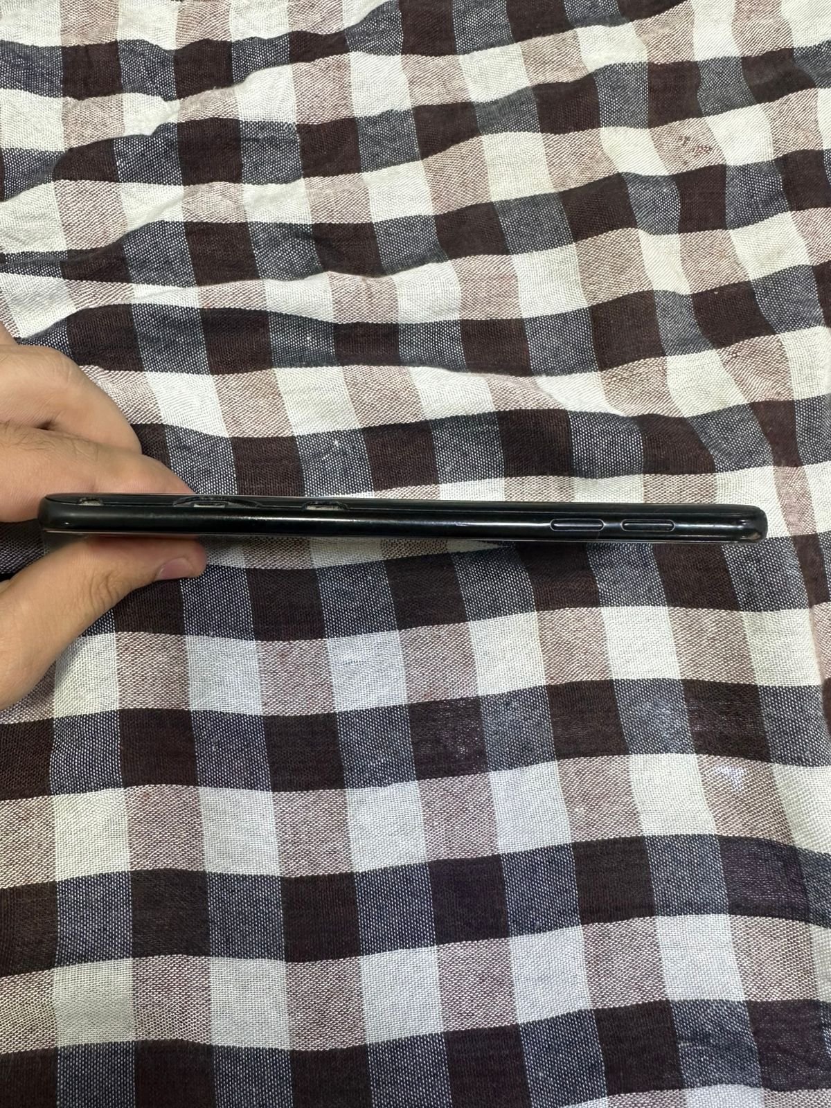 Samsung J4 | 2 / 16 GB