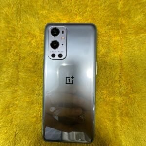 One Plus 9 Pro | 12 / 256 GB