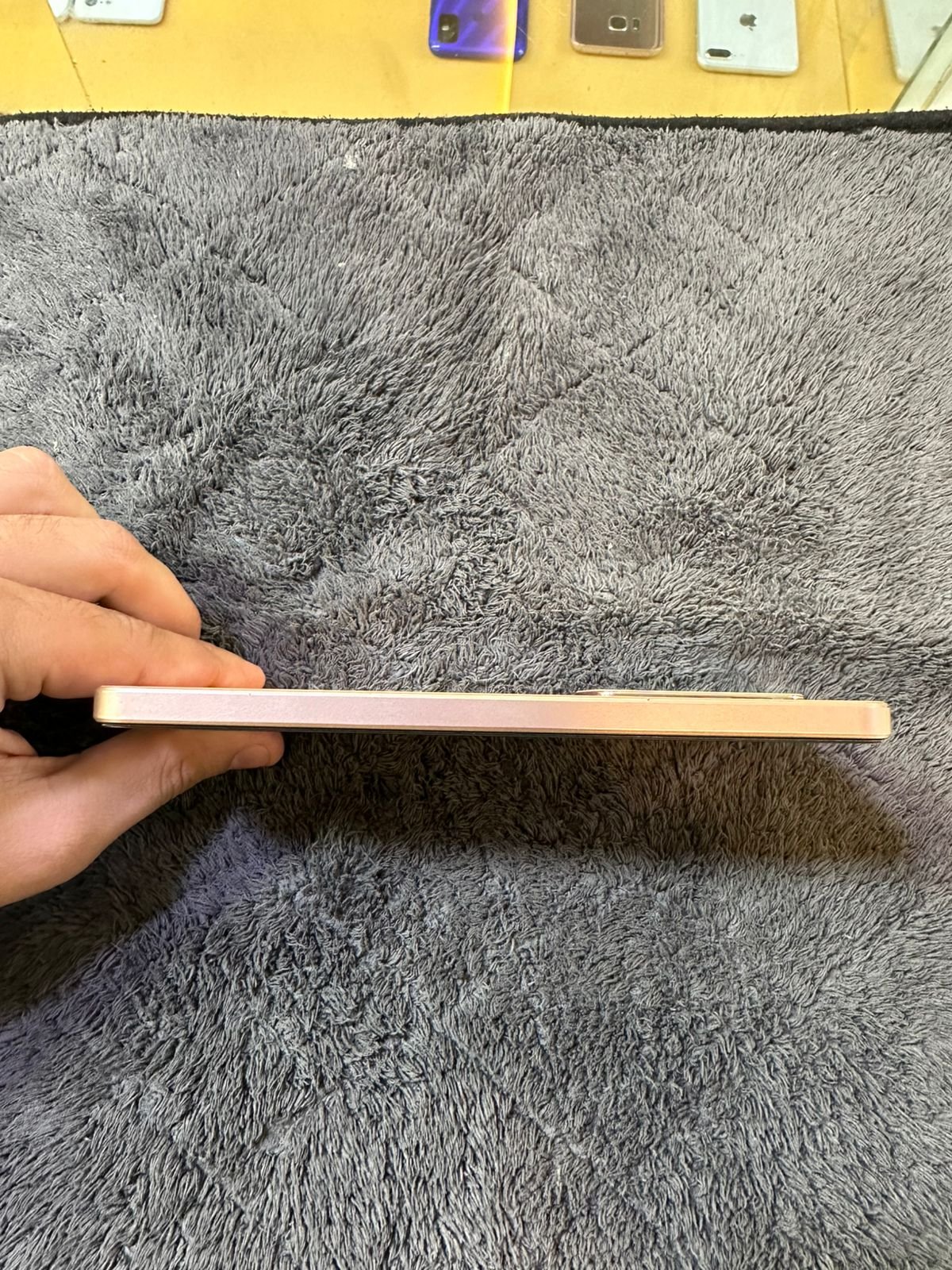 Vivo V29e | 8 / 256 GB