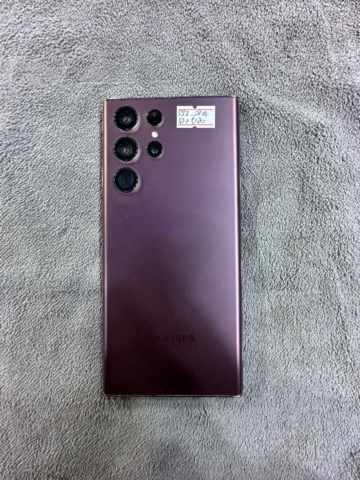 Samsung S22 Ultra | 12 / 512 GB