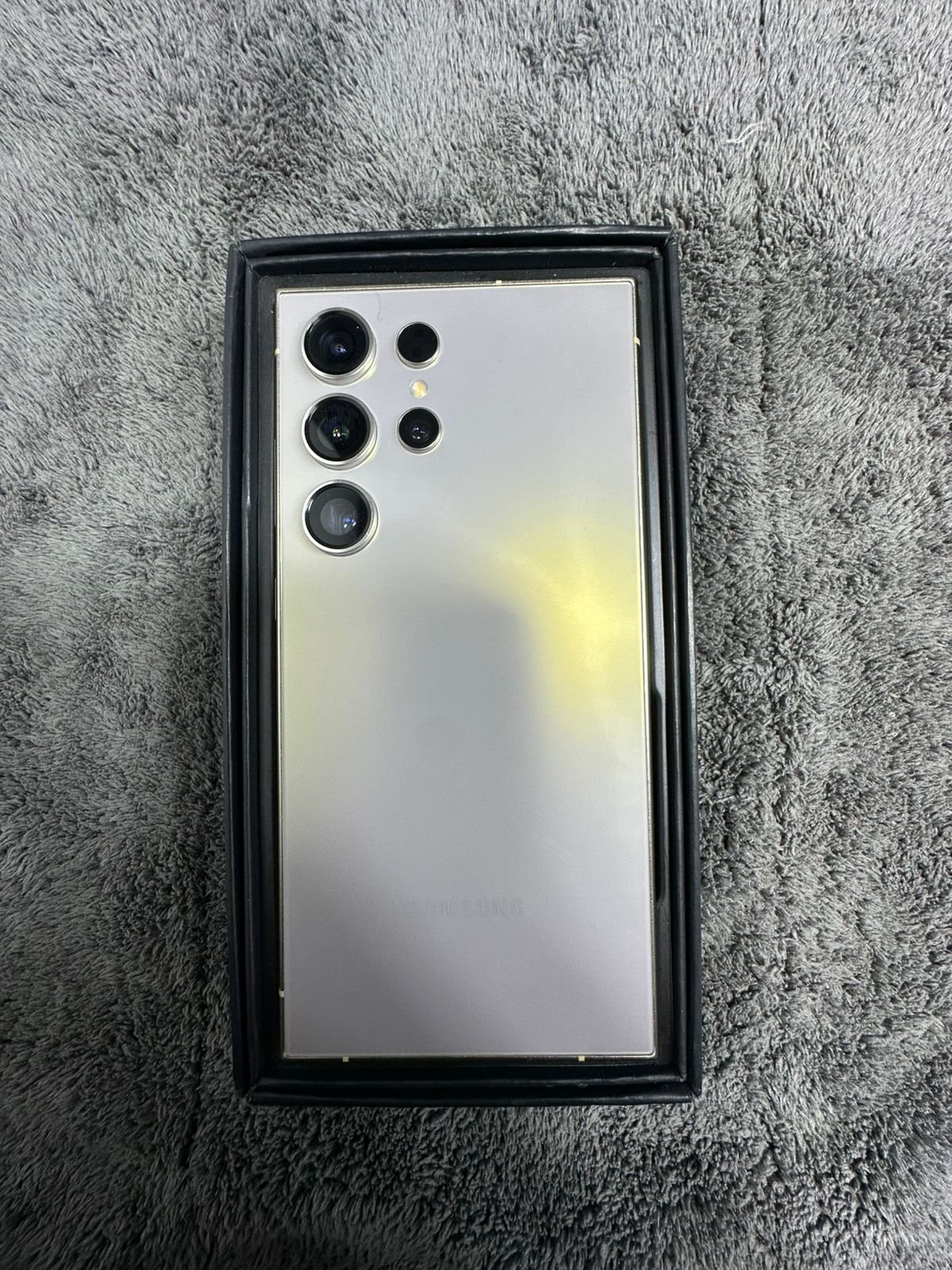 Samsung S24 Ultra | 12 / 256 GB