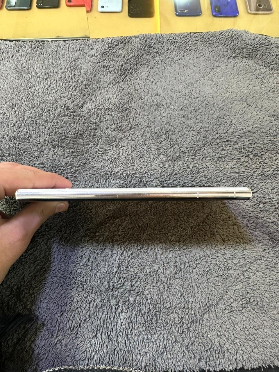 Samsung S22 Ultra | 12 / 256 GB