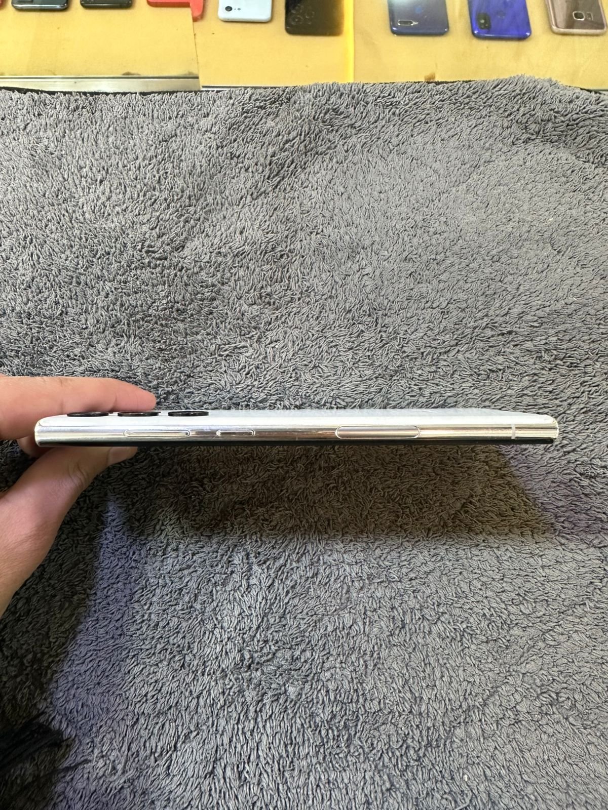 Samsung S22 Ultra | 12 / 256 GB