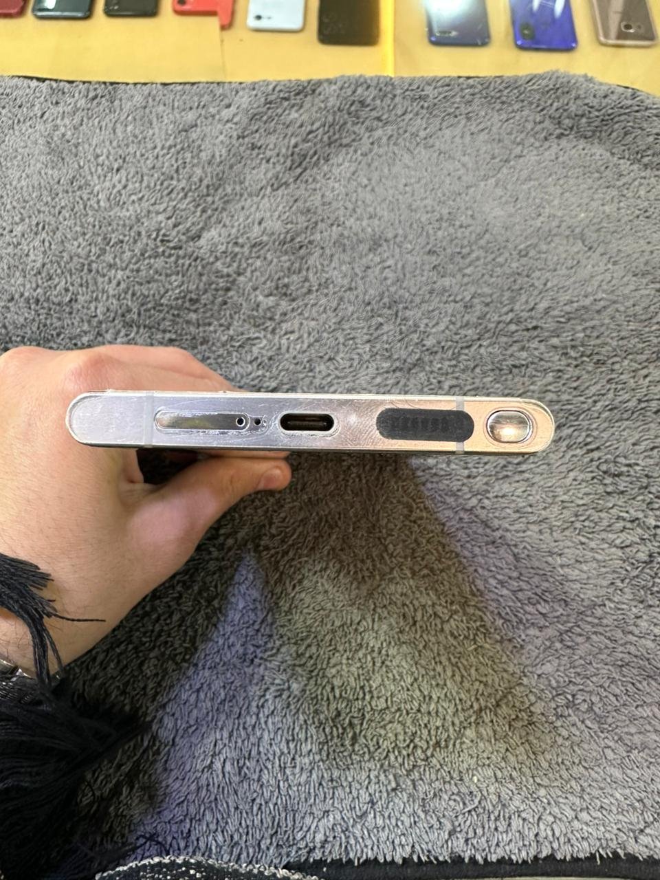 Samsung S22 Ultra | 12 / 256 GB