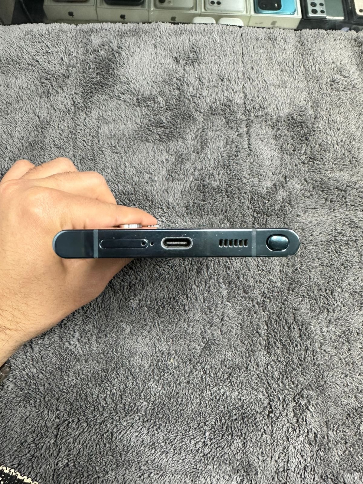 Samsung S22 Ultra | 12 / 256 GB