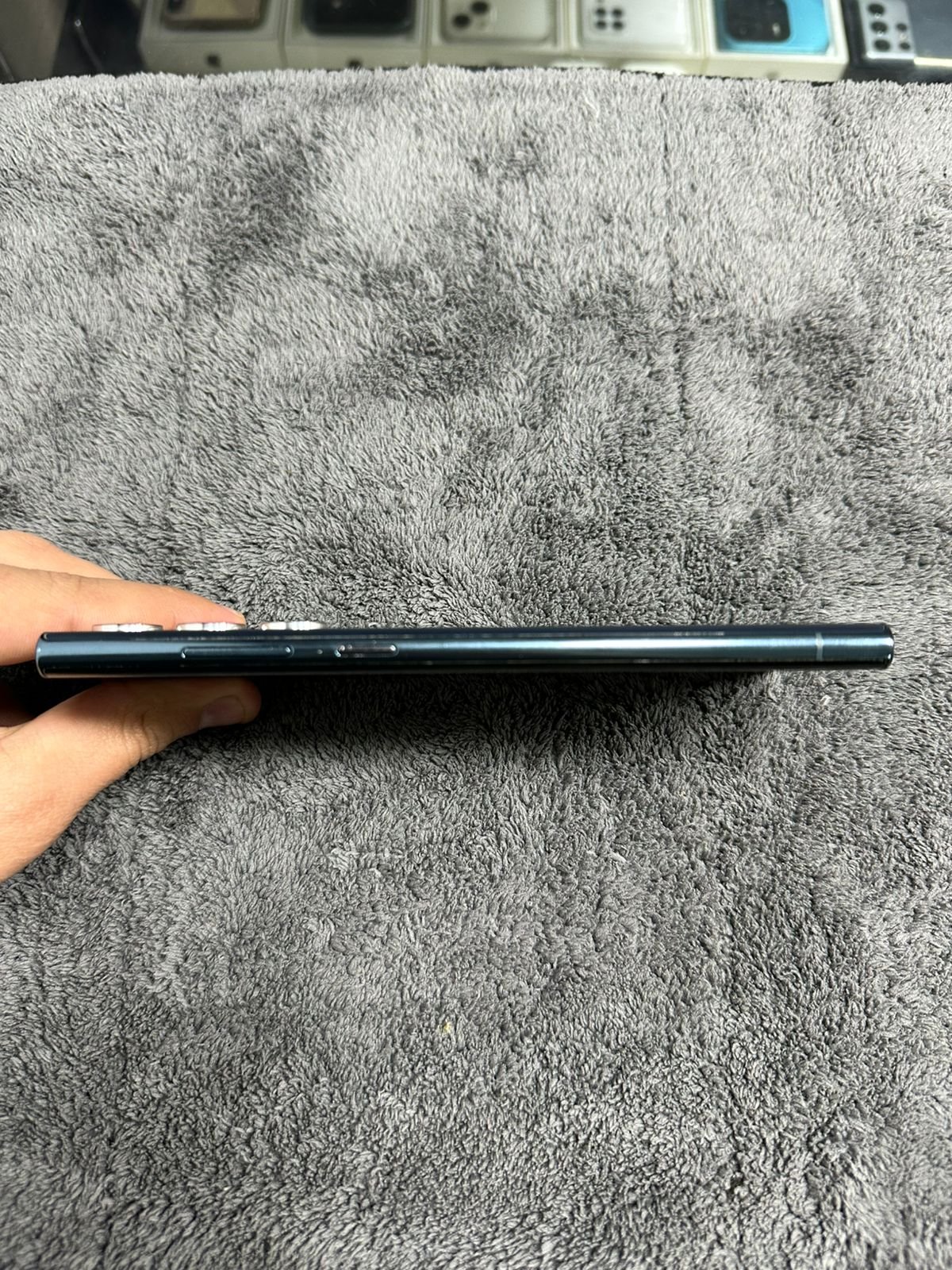 Samsung S22 Ultra | 12 / 256 GB